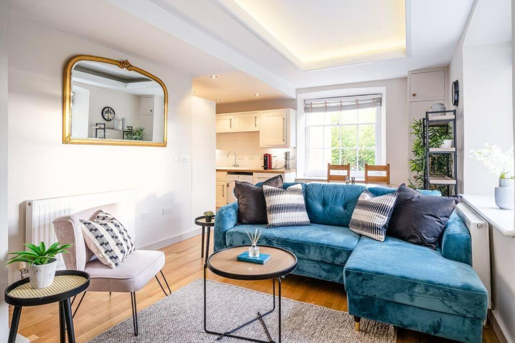 Stunning 2 Bedroom Apartment In Converted Chapel Bath Exterior photo
